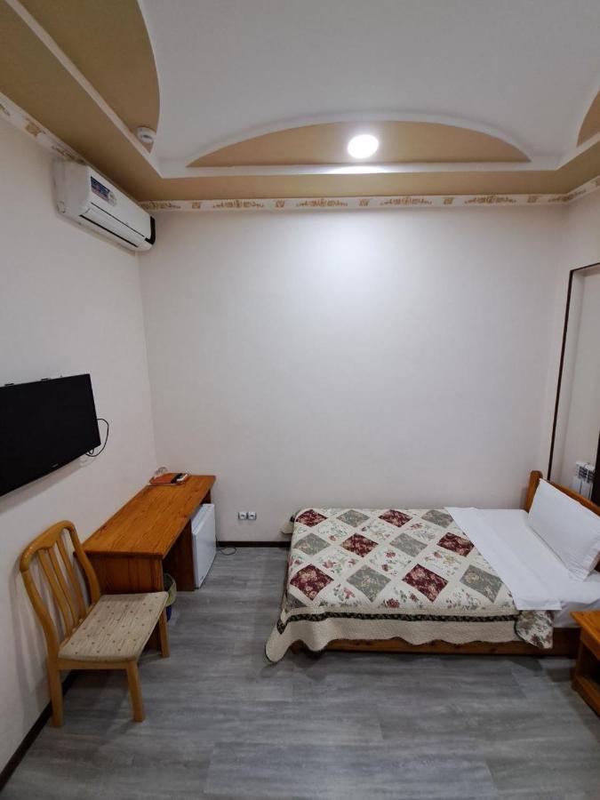 Karavan Hotel Bukhara Exterior photo